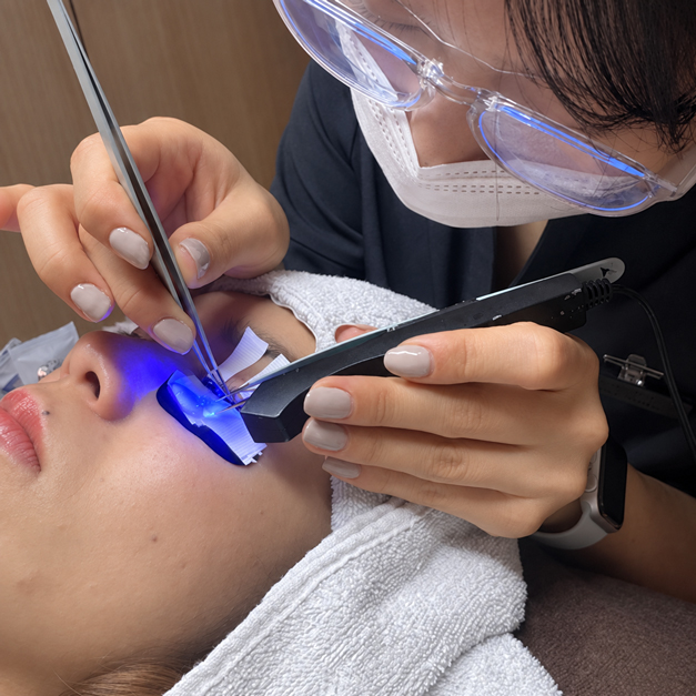 LED施術の様子